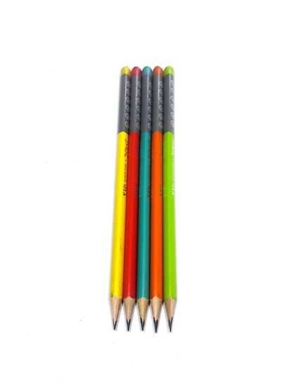 مداد مشکی طرحدار